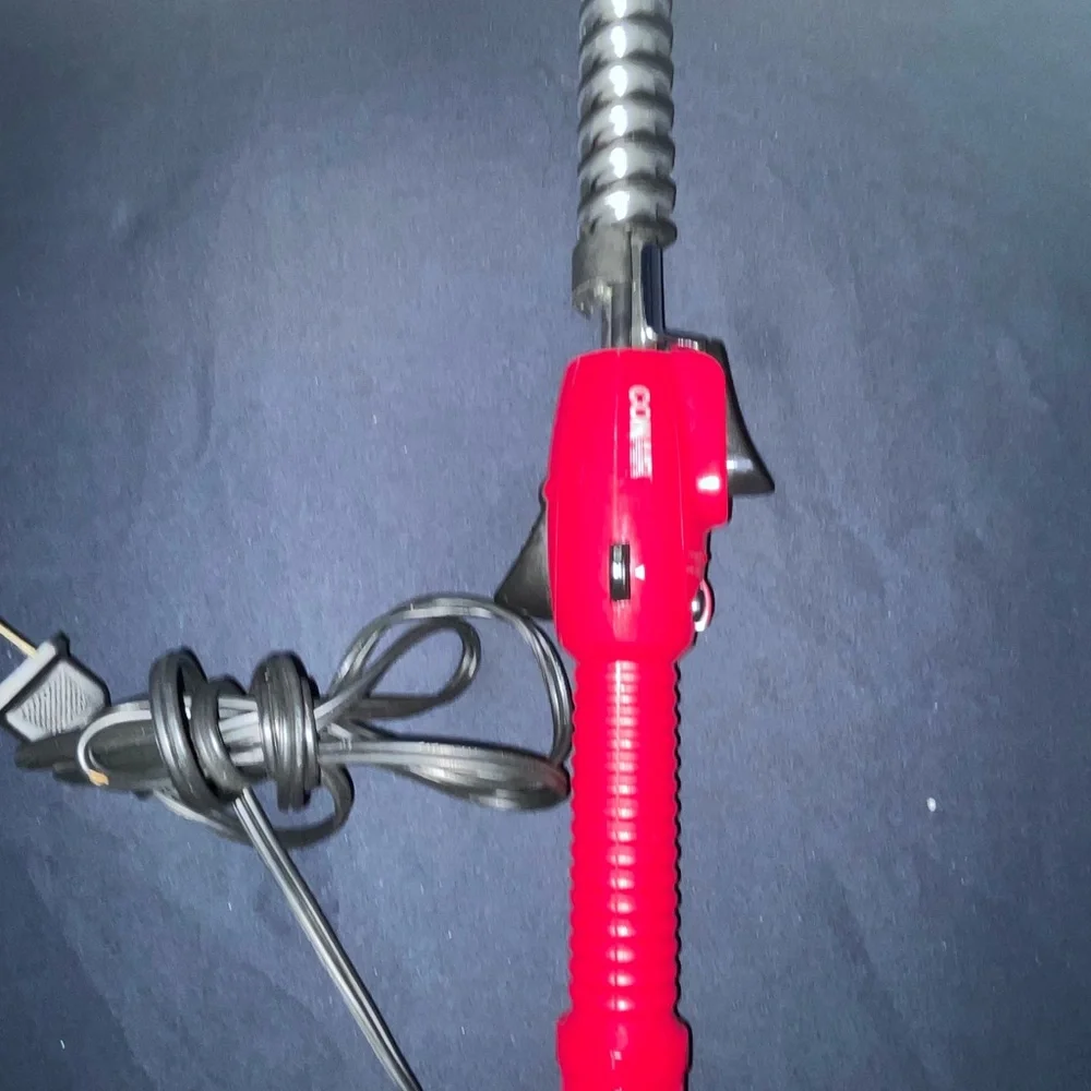 Red Curling Iron - Picture 4 of 5